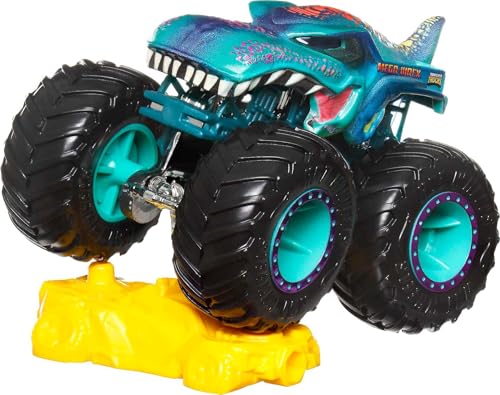 Hot Wheels Monster Trucks 1:64 Scale Toy Truck with Crushable Car B72709