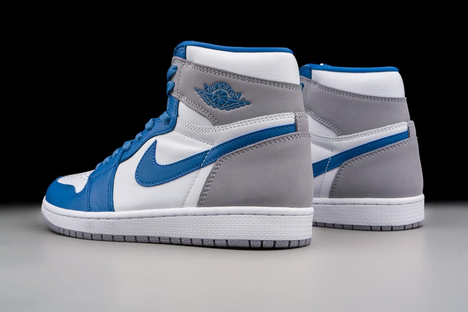 Jordan Men's 1 Retro High OG True Blue/White-Cement Grey W601