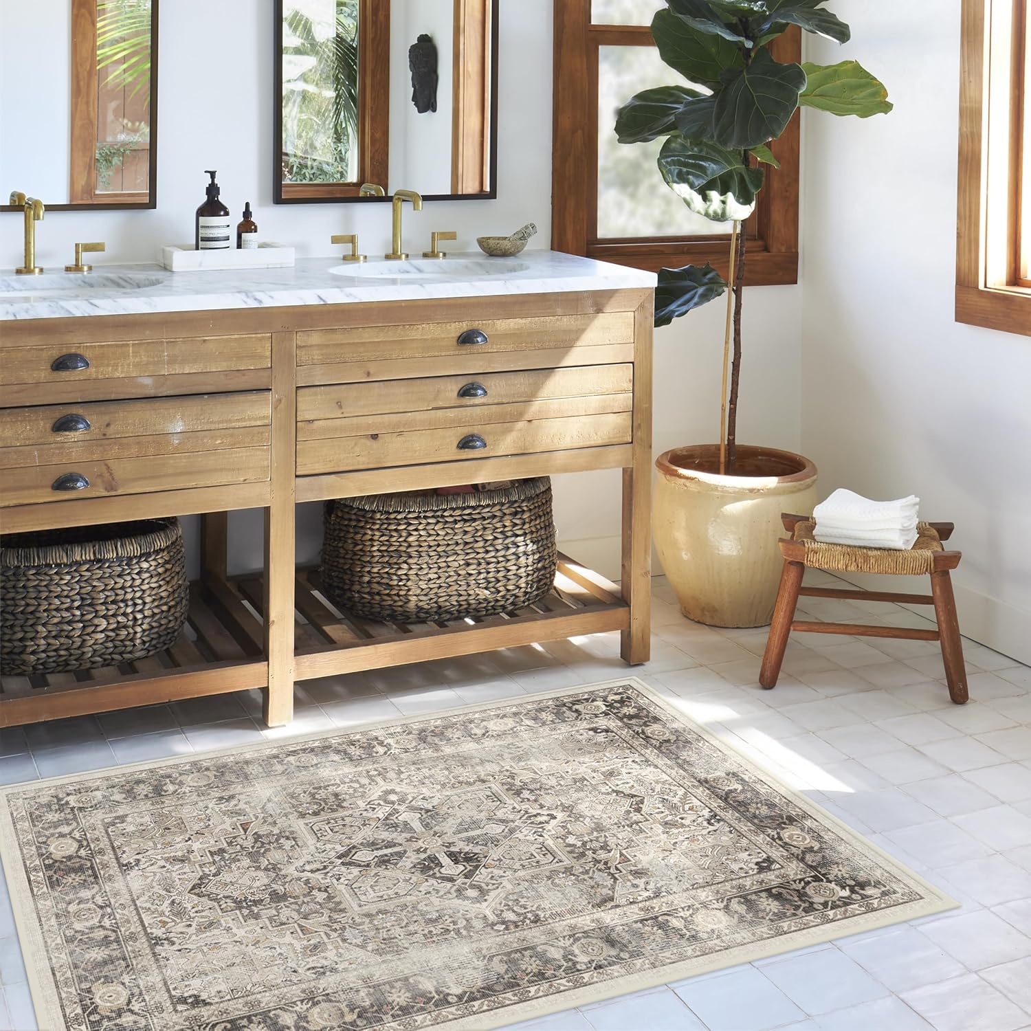 RUGGABLE Kamran Washable Area Rug - Stain & Water Resistant, Non-Slip - Hazel 4'x6' G740640