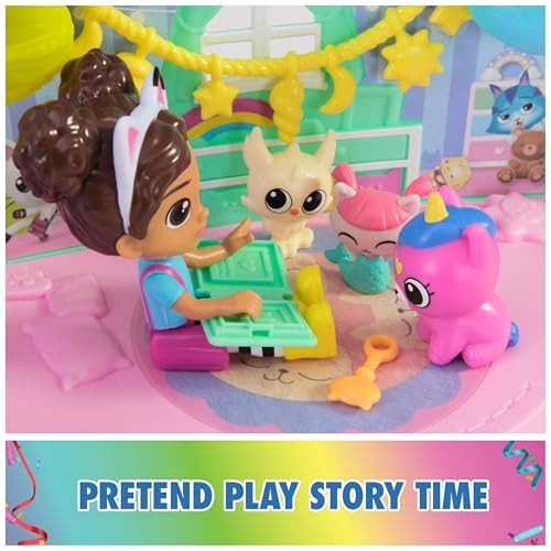 Gabby's Dollhouse Kitty Care Ear Purrfect Playroom 17-Piece Playset C29054
