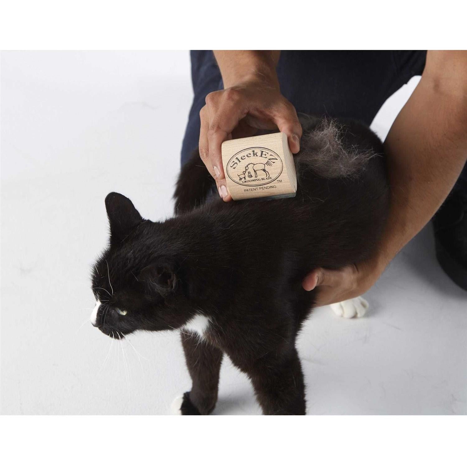 SleekEZ Grooming Tool for Pets N608367